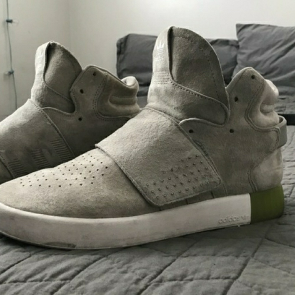 MEN'S ADIDAS ORIGINALS TUBULAR INVADER STRAPSUEDE